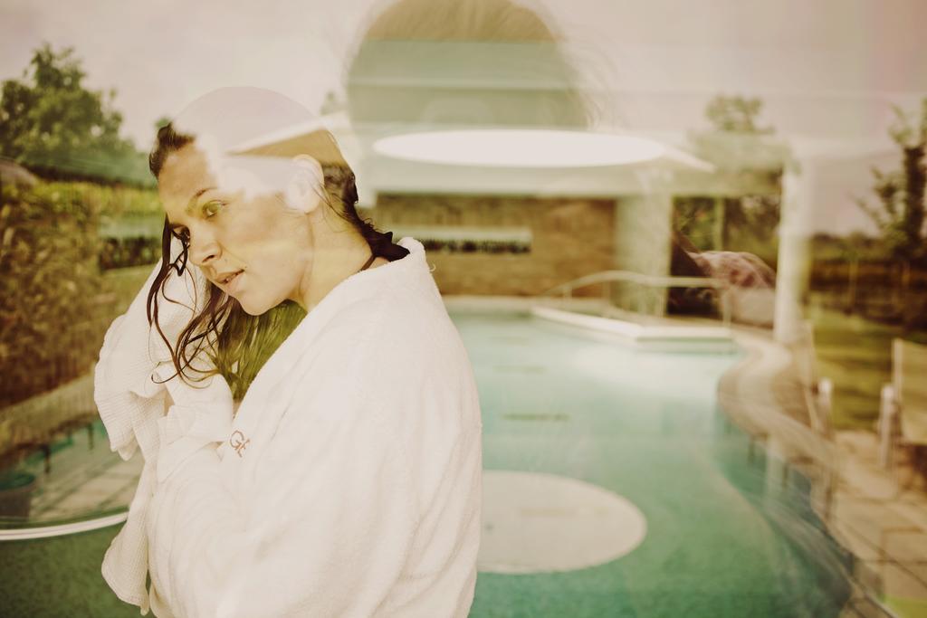 Crocus Gere Bor Hotel Resort & Wine Spa Віллань Екстер'єр фото
